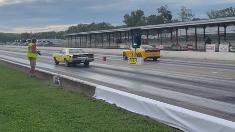 2012 Super Bee vs classic Super Bee 1/4 mile