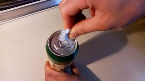 Lifehack : How to open a can with a paper