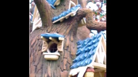 Chip n Dale Tree House--Disneyland History--1990's--TMS-548
