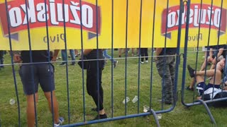 Boysi ograđeni u Vinkovcima pjevaju: Ubij tovara