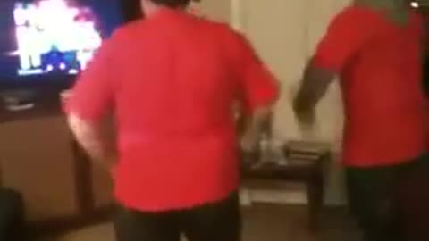 2 dudes 1 dance