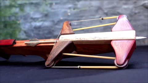Crafting wooden crossbow