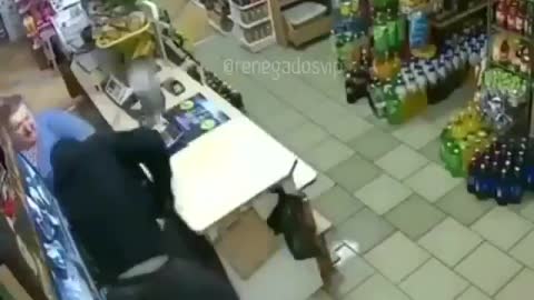 A thief scare by a old lady//#shorts