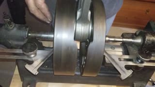 Truing a Harley Davidson Flathead flywheel assembly 1