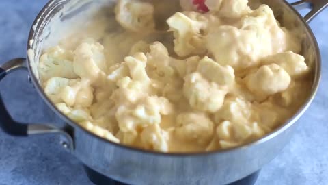 Keto Cauliflower 'Mac' and Cheese