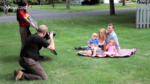 How to Shoot Family Portraits Outdoors _ Portrait Photography