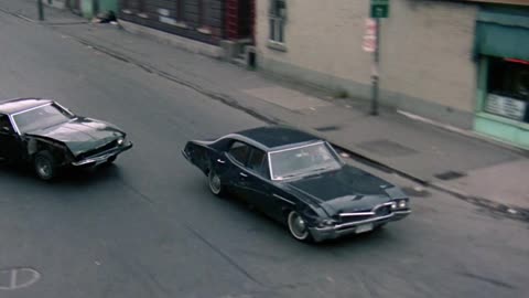 Car Chase in Shadows in an Empty Room (Una Magnum Special per Tony Saitta) - 1976