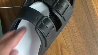 Foot Cutout Makes Shoe Shopping Simple