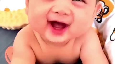 CUTE BABBY LAUGHING
