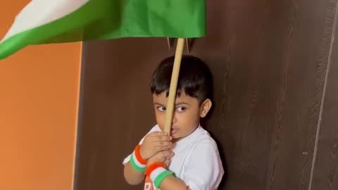 2.5 years old baby singing national anthem