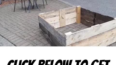 Easy Wood Things to Make 😎 Raised Garden Beds from Wood Pallets. 😎 #woodworking #SideHustle #shorts