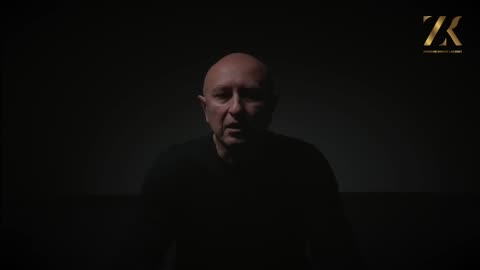 Zoroslav Kollár vo videu odhaľuje trollie farmy, ktoré pomáhajú Korčokovi s kampaňou