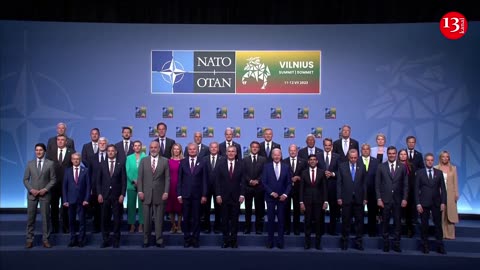 NATO leaders pose for photo at Vilnius summit