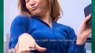 Rina Jadi Bunda Corla