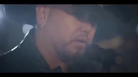 Country megastar Jason Aldean just released song TORCHING radical left