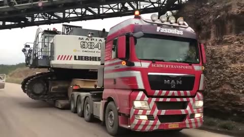 Transporting The 125 Tones Liebherr 984 Excavator By Side- Fasoulas Heavy Transports