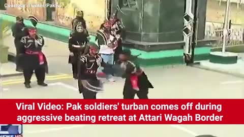 fail with the turban that this guard is about to fall/ is amazing fail