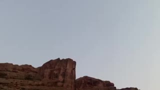 Base jump Colorado river