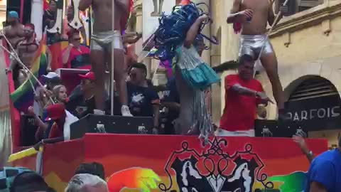 Żfin u kuluri fil-malta Pride