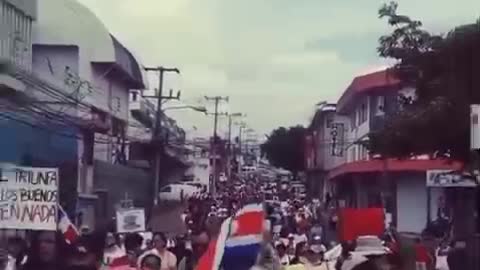 Anche in Costa Rica arriva il Green Pass e protestano per le strade, la vedi la regia globale?