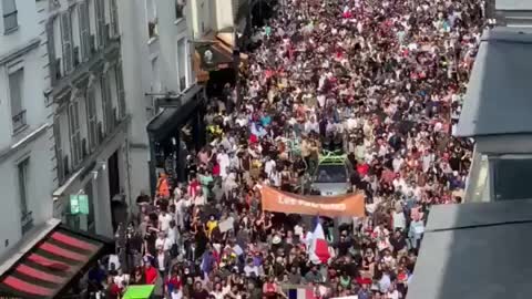 Massive Crowds Protest Vaccine Passports, Mandatory Vaccines in France (7/17/21)