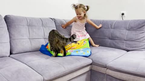 Cute_Baby_and_Funny_Cat_Playing_Together