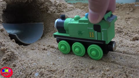 Thomas and Friends trains toy play with Bibo