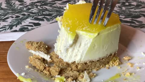 Make the BEST PINEAPPLE Cheesecake (No Bake)