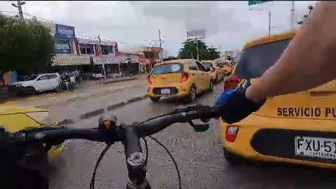 paro de taxista visto desde un ciclista