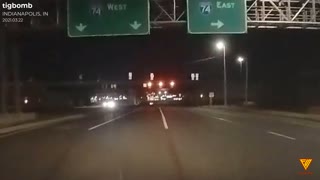 Car runs a red light, hits van 2021.03.22 — INDIANAPOLIS, IN