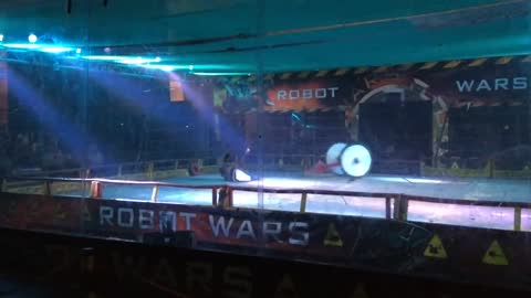 Robot Wars Colchester 2016: TR2 Vs Beast Vs Gabriel Vs Rattler Vs Ironheart 88