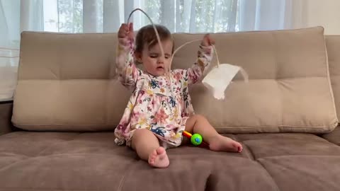 Baby_and_Cat_Fun_-_Funny_Video