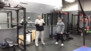 Anti-Rotation Single-Arm Chest Press