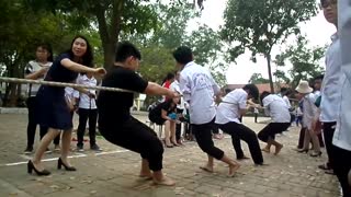 Tug of war-Traditional folk games of Vietnamese