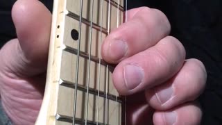 Guitar Theory - Using 2 Adjacent Fingers To Fret 2 Adjacent Notes Per String