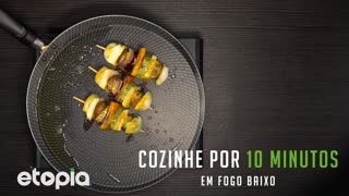 Espetinhos de vegetais e queijo manchego