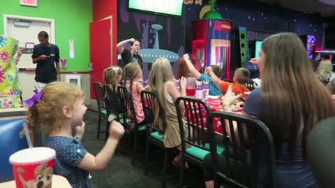 Kids funny reaction to Chucky Cheese!