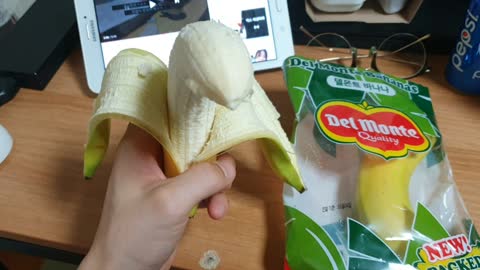 South Korea's Del Monte a banana.