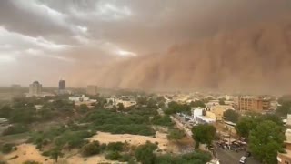 Epic sandstorm totally covers Niger's capital Niamey