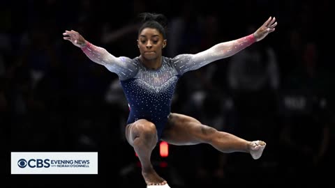 Simone_Biles_leads_U.S._women's_gymnastics_team_to_7th_straight_world_title