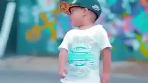 baby dance viral in internet