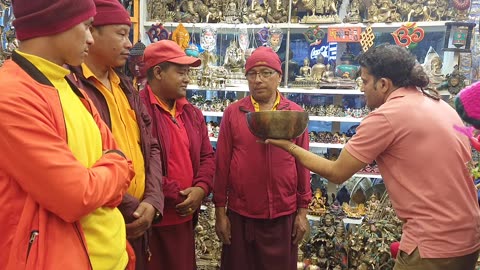 Tibetan om