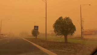 Yellow haze from dust storm completely envelopes city in Australia