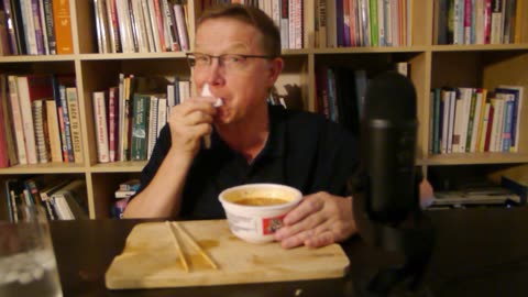 White Guy Eats Hot Kimchi Noodles - Kimchi Noodle Soup Mukbang