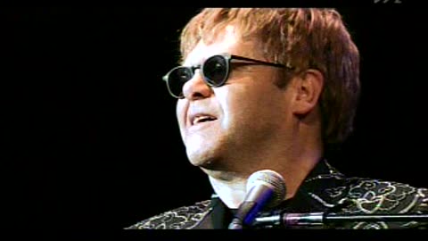 Elton John - Live In Japan = Concert Music Video Live 2001