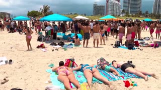 Miami Beach. walking along the in beach South Beach Florida 4K