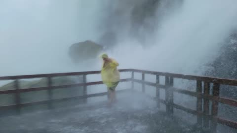 Niagara Falls - Cave of the Winds