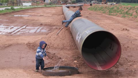 Empty Gas Pipe In Spain Produces Creepy Sound Effects