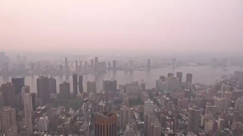 Apocalyptic before and after scenes from the wildfire smoke consuming the New York City skylines