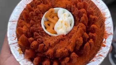 Blooming onion dish